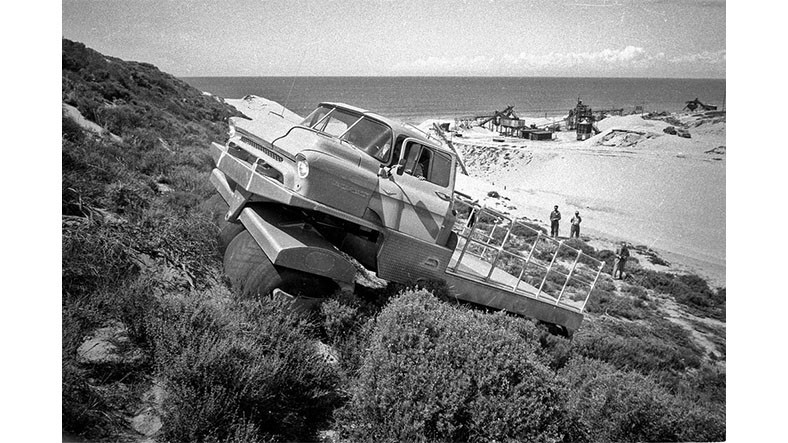 Bu təkərlərlə avtomobillər insanın üstündən keçsə də, ölmür – Yarım əsr əvvəl yaradılan ixtira