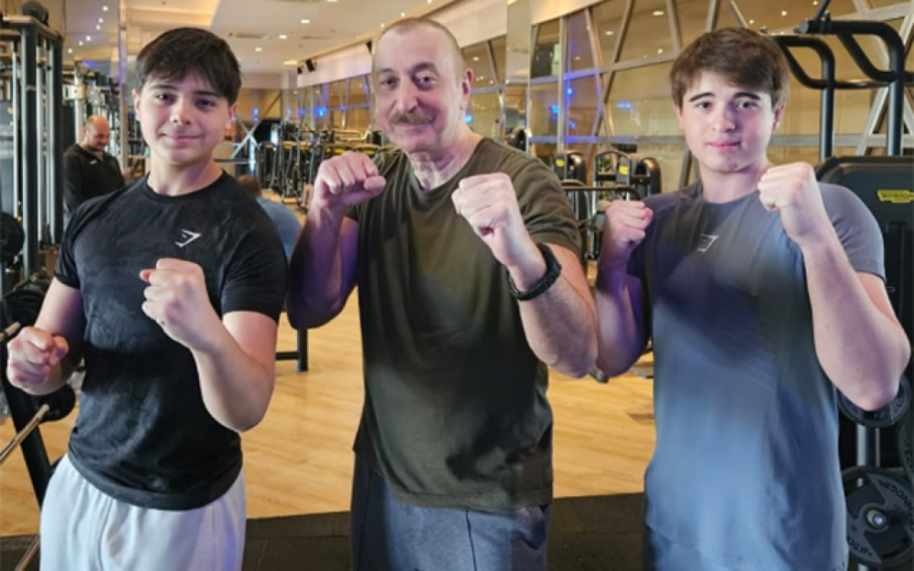 Baba ilə Antalyanın idman zalında məşq" - Əlidən maraqlı PAYLAŞIM