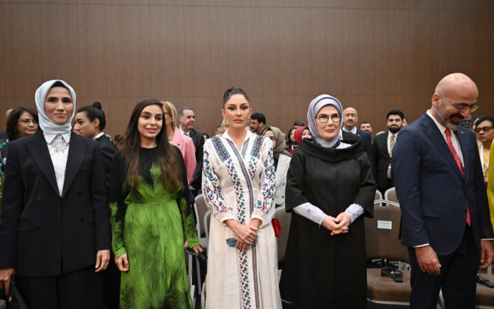 Mehriban Əliyeva Antalya Diplomatiya Forumunun panel iclasında iştirak edib - FOTOLAR