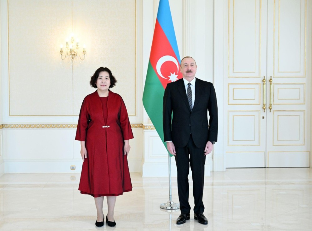 İlham Əliyev Lu Meyin etimadnaməsini qəbul etdi -FOTOLAR (YENİLƏNİB)