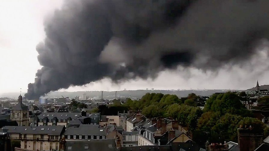 İspaniyada kimya zavodunda partlayış: təhlükəli kimyəvi bulud yayılıb