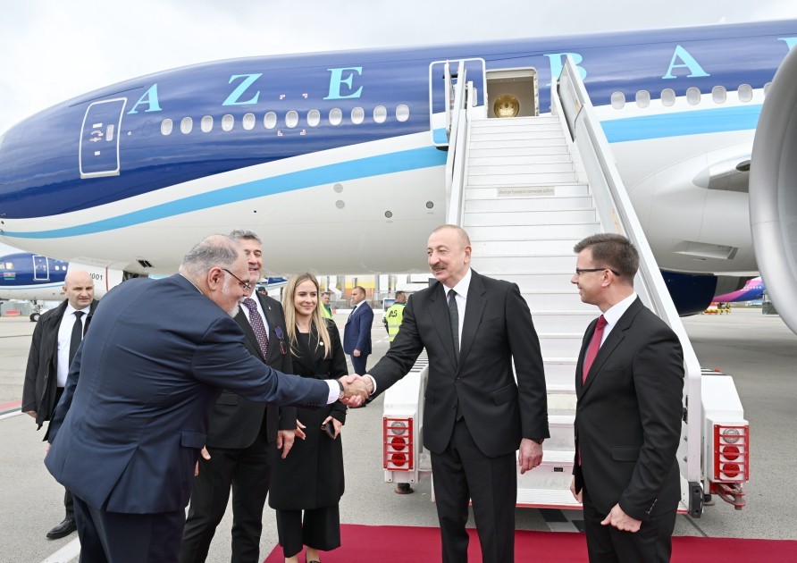 Prezident Macarıstana getdi -FOTOLAR