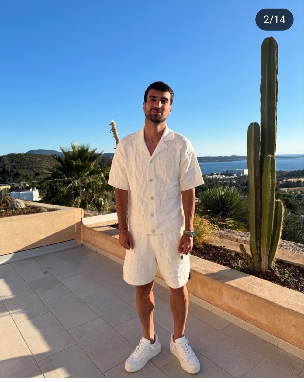 Futbolçu Mahir Emrəli İbizada sevgilisi ilə- Foto