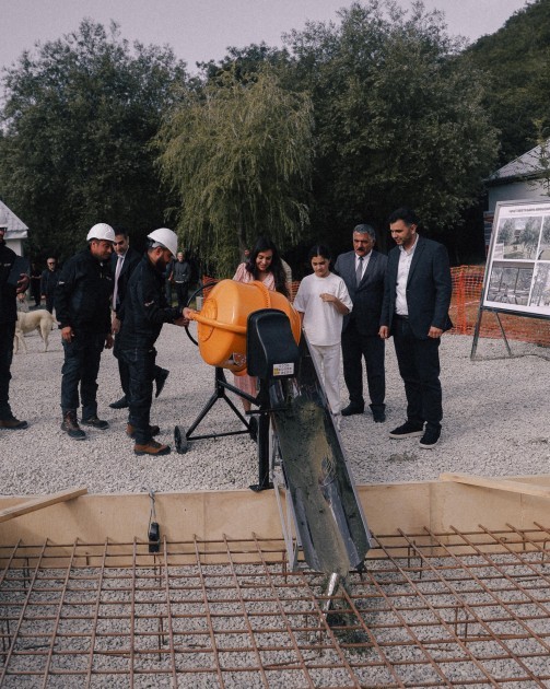 Leyla Əliyeva və Arzu Əliyeva Altıağac Milli Parkında - FOTOLAR