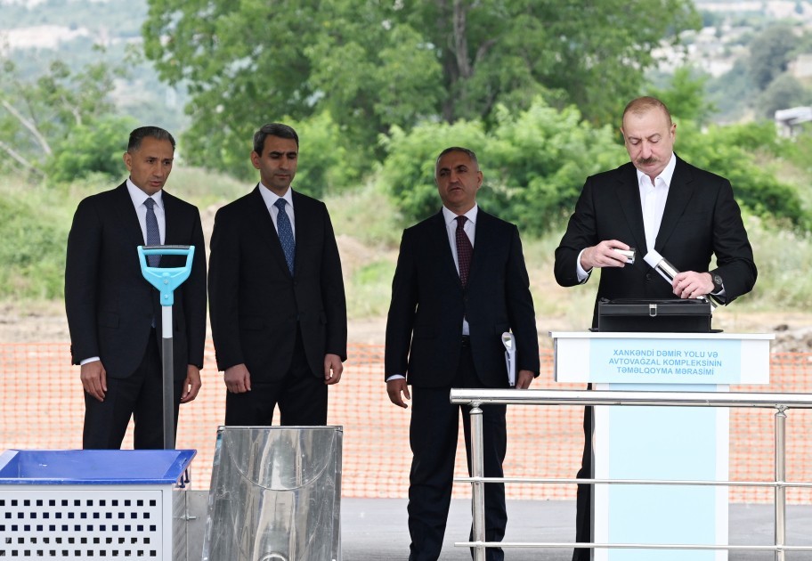 Prezident Xankəndi Dəmir Yolu və Avtovağzal Kompleksinin təməlini qoydu -FOTOLAR