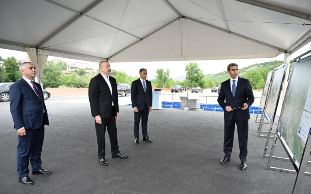 Prezident Xankəndi Dəmir Yolu və Avtovağzal Kompleksinin təməlini qoydu -FOTOLAR