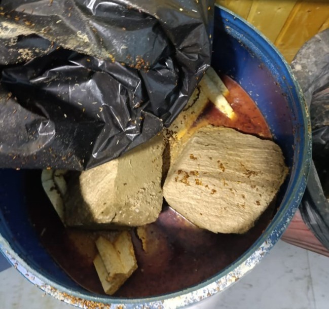 Keşlə” bazarından balıq alanların nəzərinə - Yararsız məhsullar aşkarlandı (FOTOLAR)