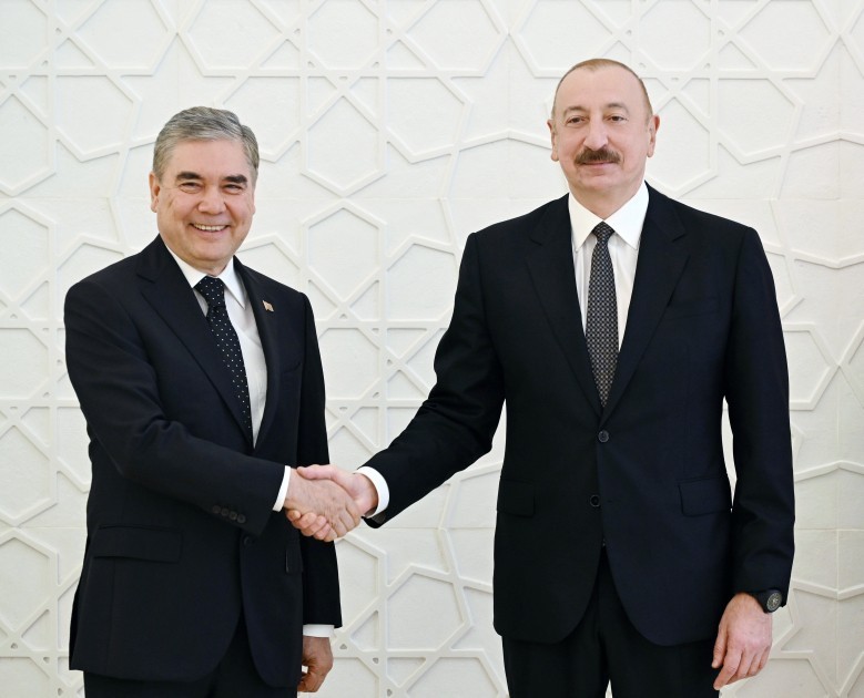 İlham Əliyev Berdiməhəmmədovla görüşdü -FOTOLAR