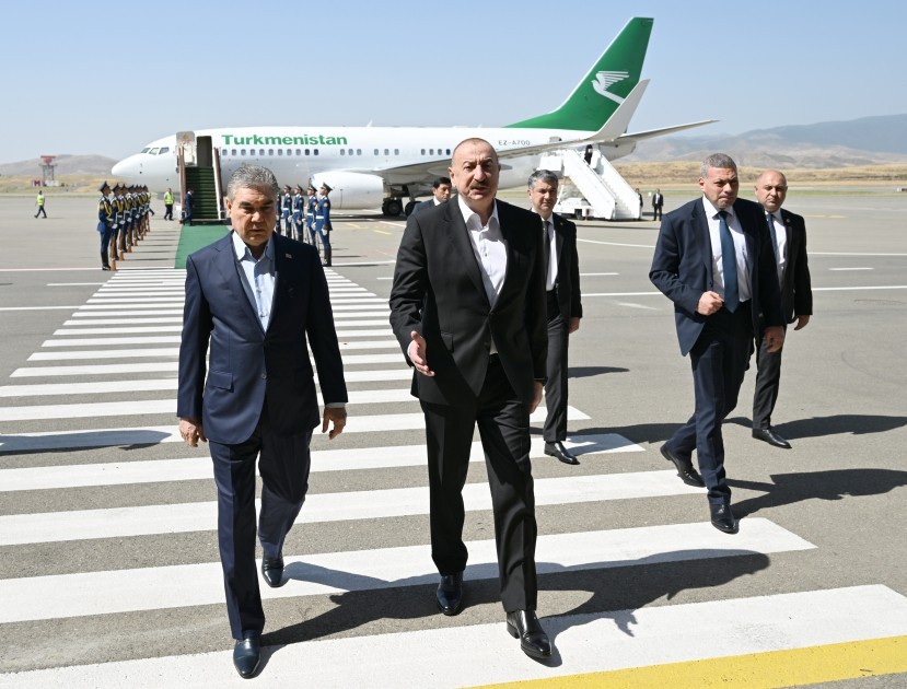 Berdiməhəmmədov Füzuliyə gəldi - FOTOLAR