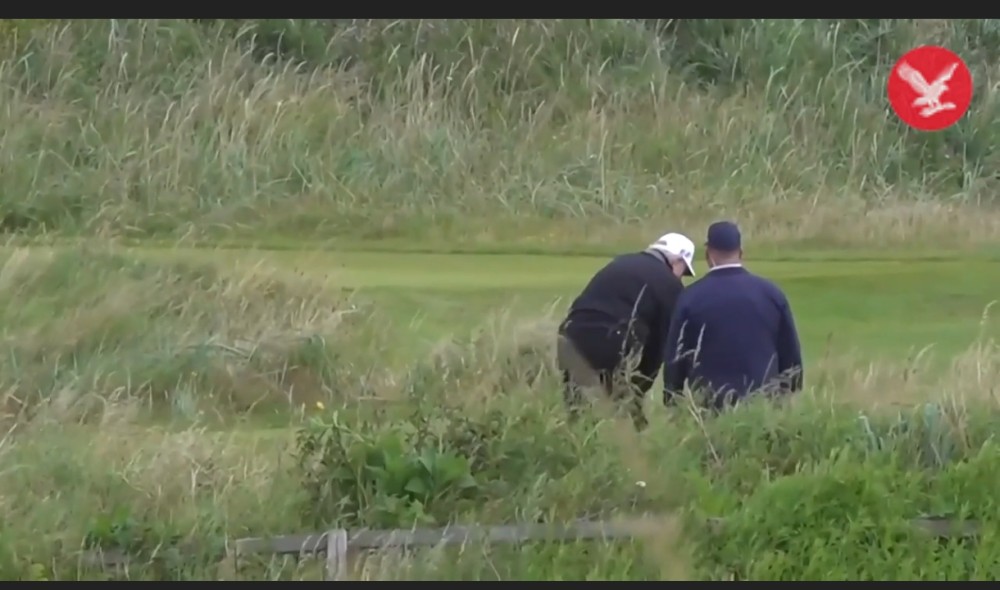 Trampın qolf oyununda aldatdığına dair sübutlar internetə sızdı