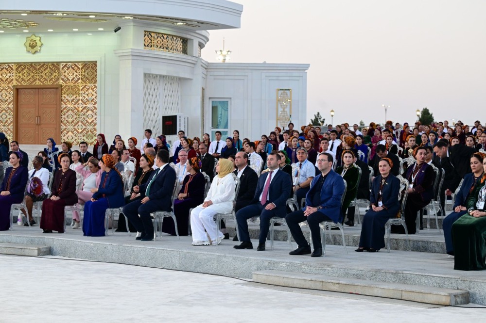 Azərbaycanın milli irsi Türkmənistanda böyük maraqla qarşılandı -FOTOLAR