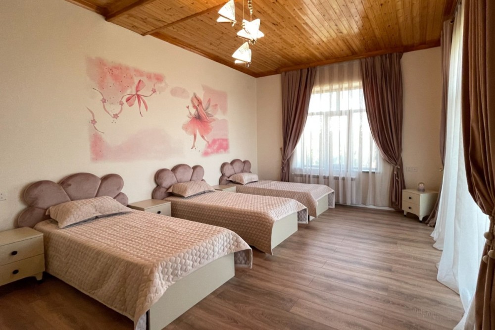 Leyla Əliyeva “Tut Əlimdən” Uşaqlar üçün Sosial Reabilitasiya Mərkəzində -FOTOLAR