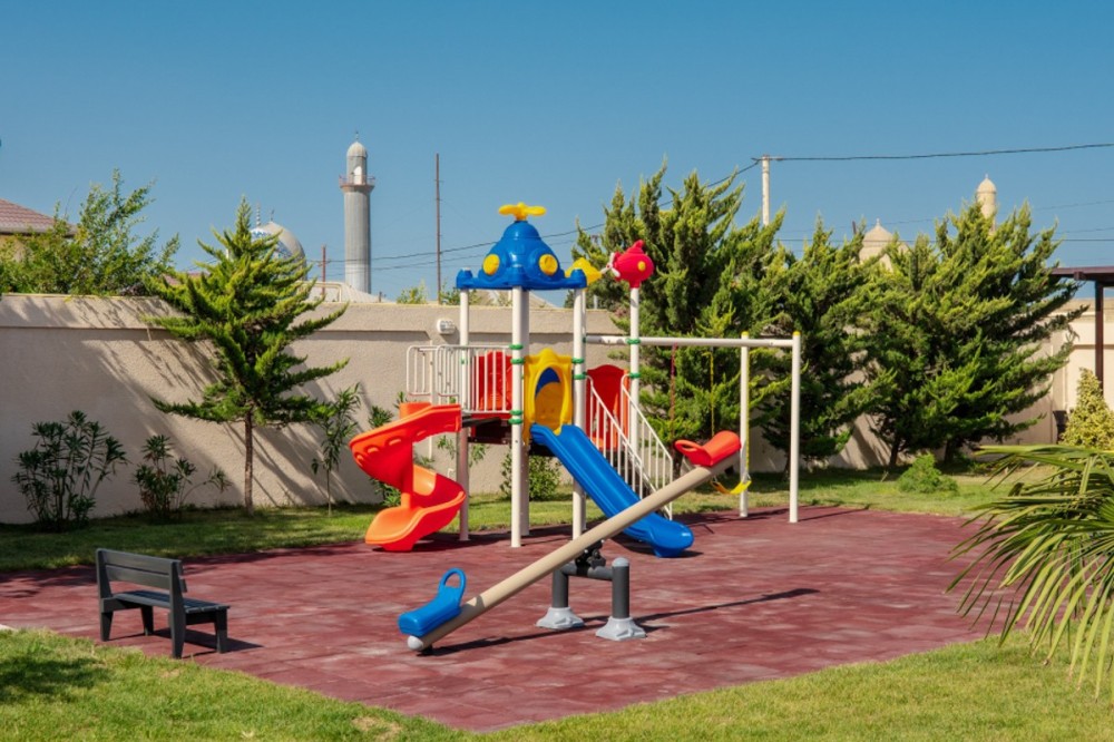 Leyla Əliyeva “Tut Əlimdən” Uşaqlar üçün Sosial Reabilitasiya Mərkəzində -FOTOLAR