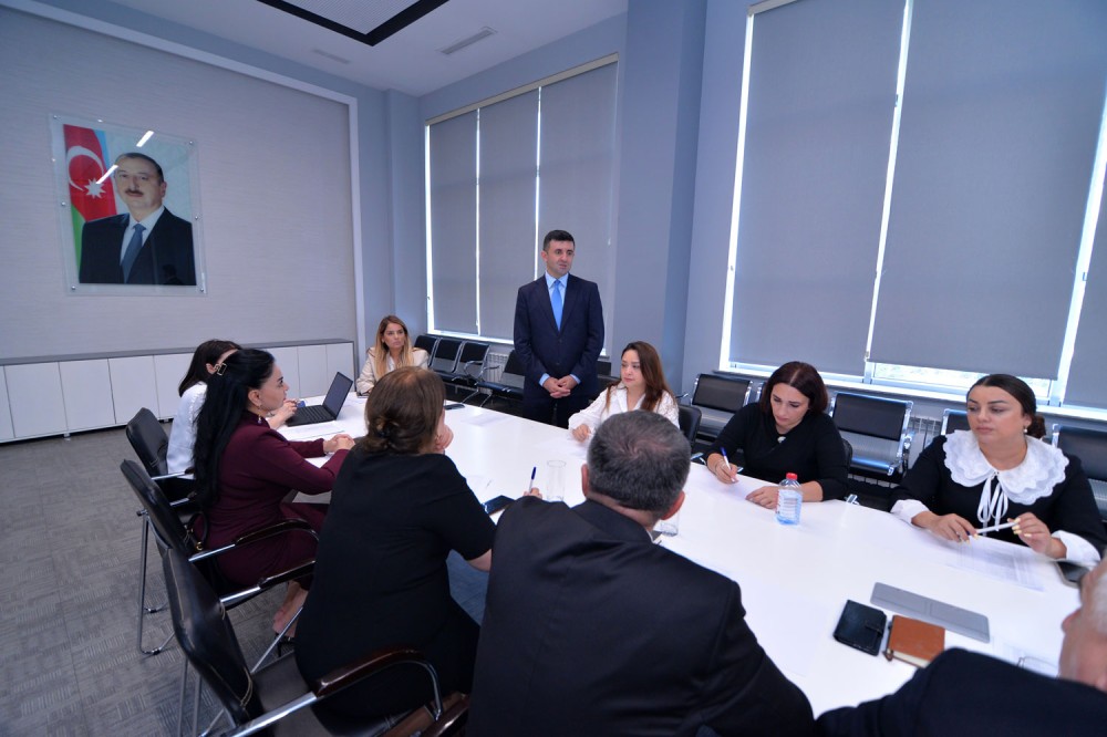 Sentyabr konfransı: “Dəyirmi masa”larda müzakirələr