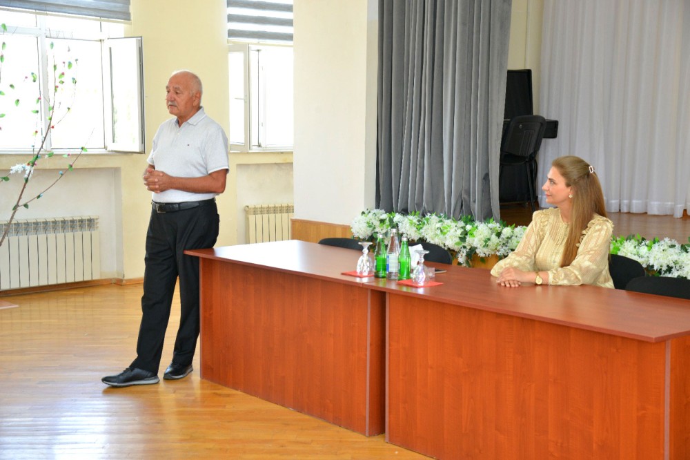 Paytaxt məktəblərində maarifləndirici görüşlər başlayıb