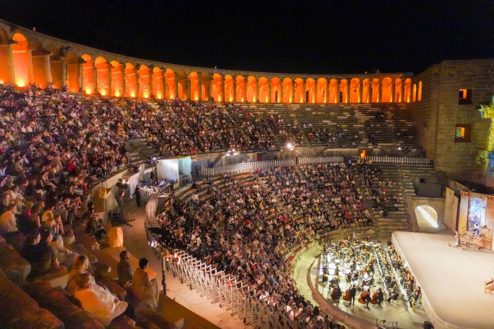 Dünya  opera ulduzları Türkiyənin qədim amfiteatrında : Möhtəşəm Aralıq dənizi festivalı başlayır/FOTOLAR