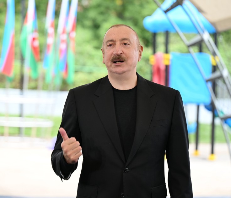 Prezident 4 kəndin sakinləri ilə görüşdü +FOTOLAR (YENİLƏNİB)