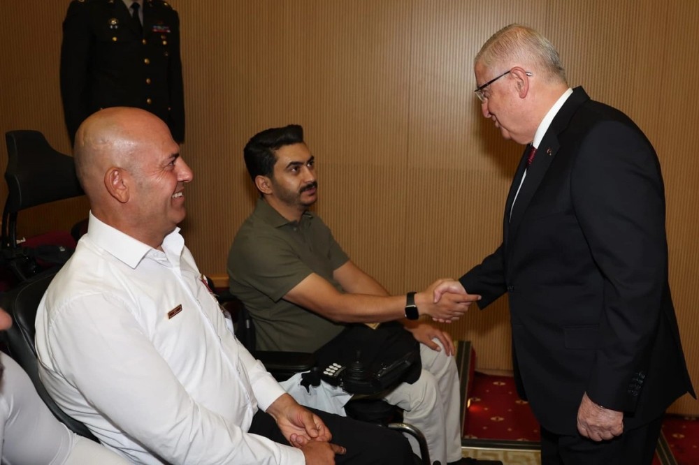 Yaşar Gülər azərbaycanlı qazilərlə görüşdü +FOTOLAR