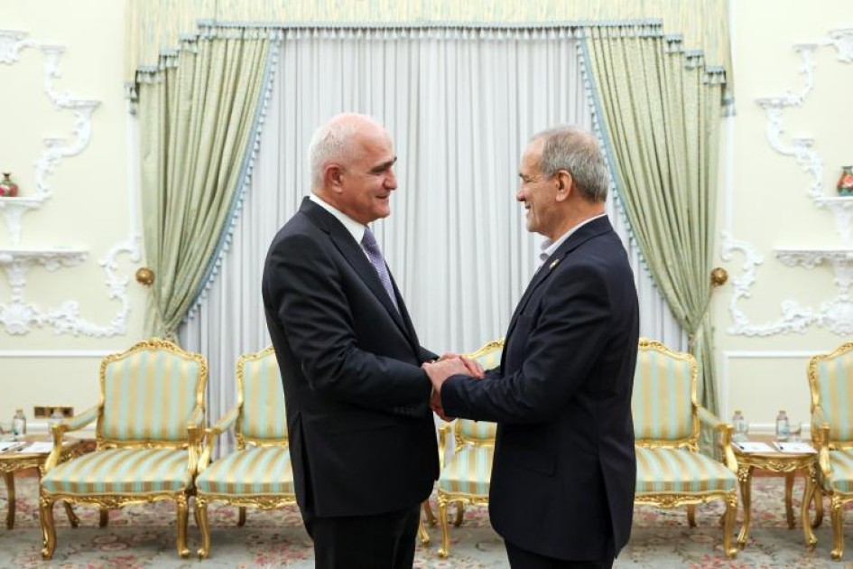 İran Prezidenti Azərbaycanın Baş nazirinin müavininin rəhbərlik etdiyi nümayəndə heyəti ilə görüşüb