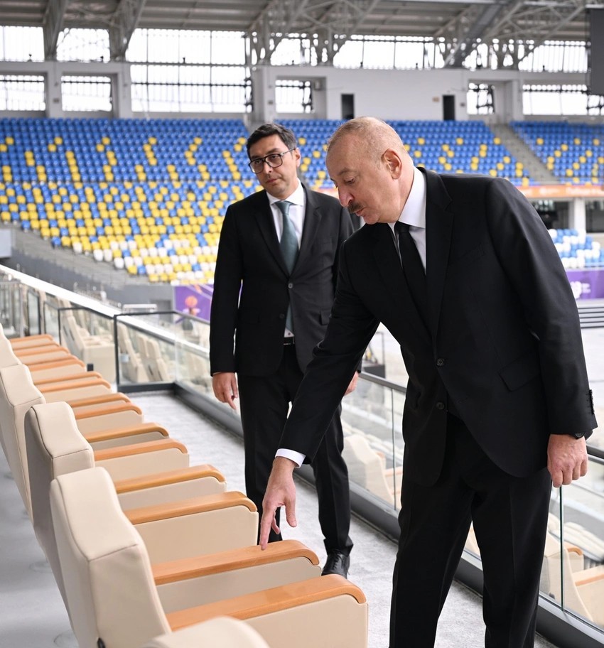 İlham Əliyev Gəncə şəhər stadionunun açılışında / FOTO