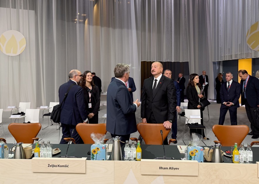 Prezident plenar sessiyada iştirak edir -FOTOLAR (YENİLƏNİB)