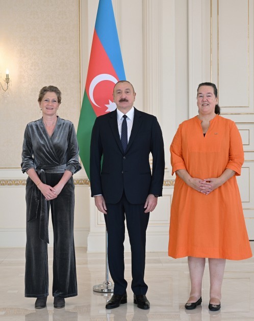 İlham Əliyev yeni səfirlərin etimadnamələrini qəbul etdi -FOTOLAR (YENİLƏNİB)