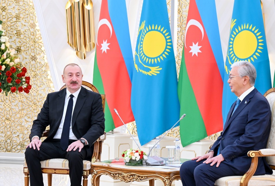 İlham Əliyevin Tokayevlə təkbətək görüşü oldu -FOTOLAR