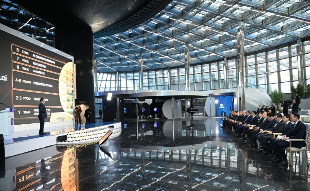 Prezidentlər “Alem.ai” Beynəlxalq Süni İntellekt Mərkəzində olublar - FOTOLAR