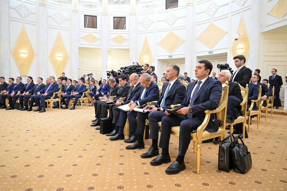 Prezidentlər mətbuata bəyanatlarla çıxış ediblər -FOTOLAR (YENİLƏNİB)