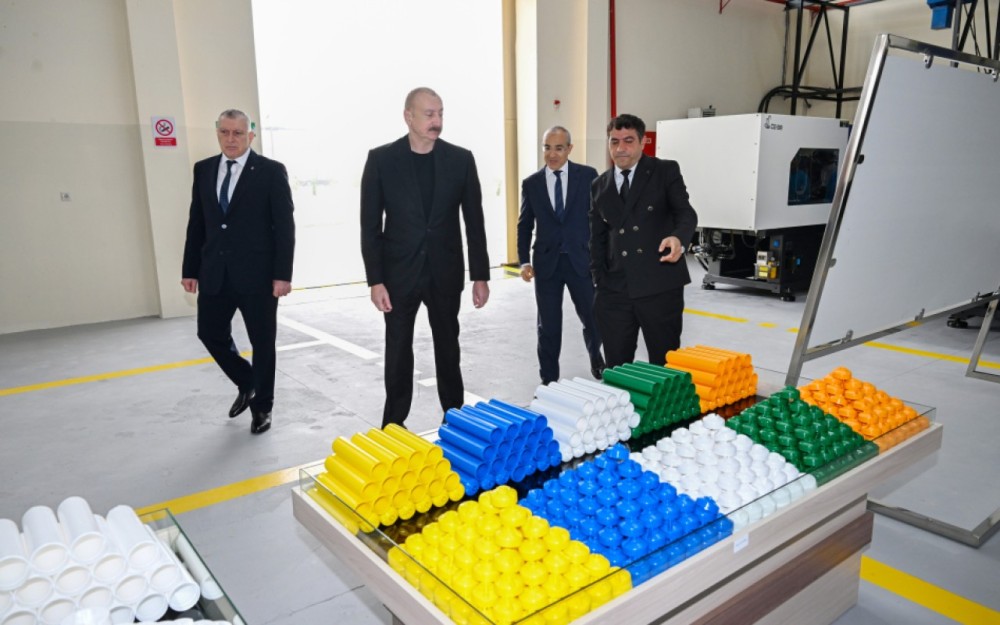 Sabirabadda su filtrlərinin istehsalı müəssisəsinin fəaliyyəti ilə tanışlıq - FOTOLAR