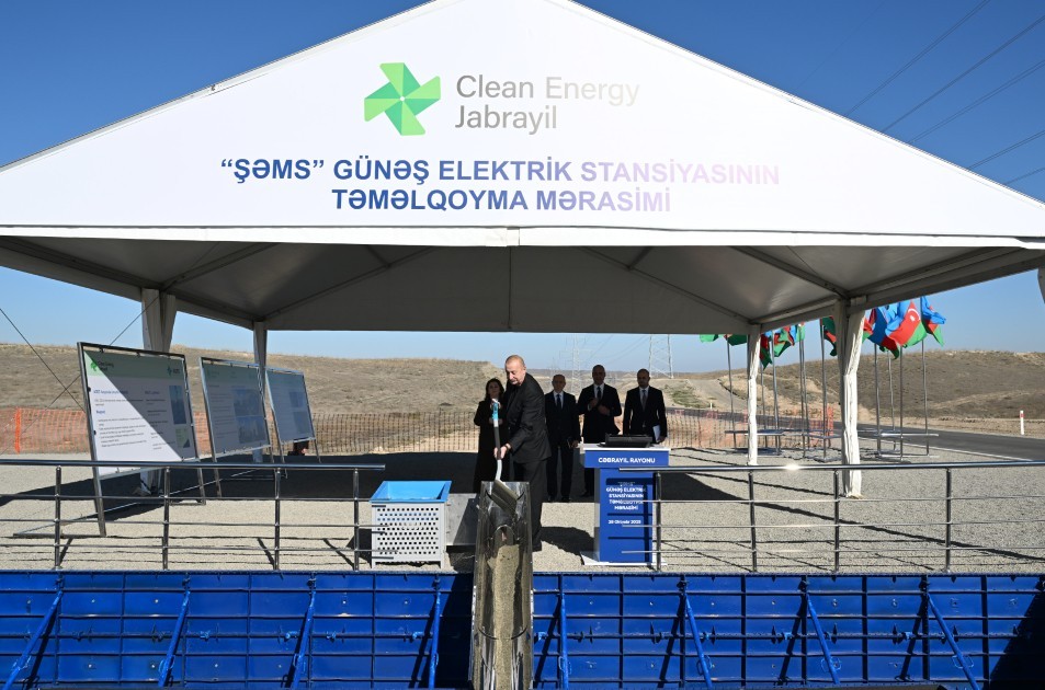 Prezident “Şəms” və “Üfüq” Günəş Elektrik stansiyalarının təməlini qoyub -