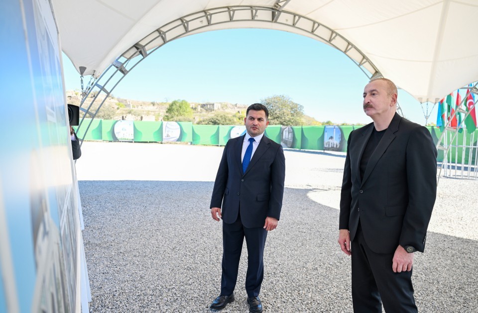 İlham Əliyev məscidin təməlini qoydu -FOTOLAR