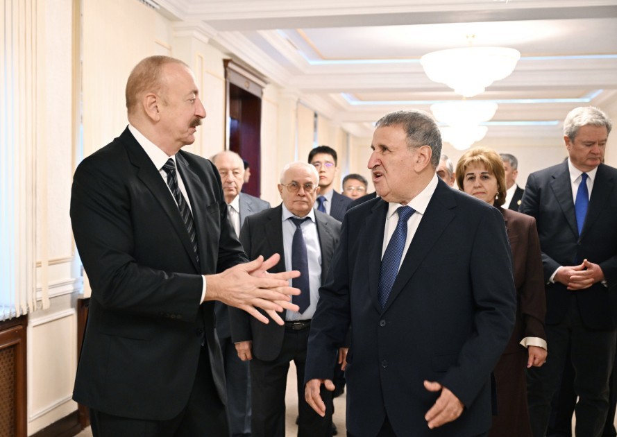 Prezident AMEA-da çıxış etdi -YENİLƏNİB (FOTOLAR)