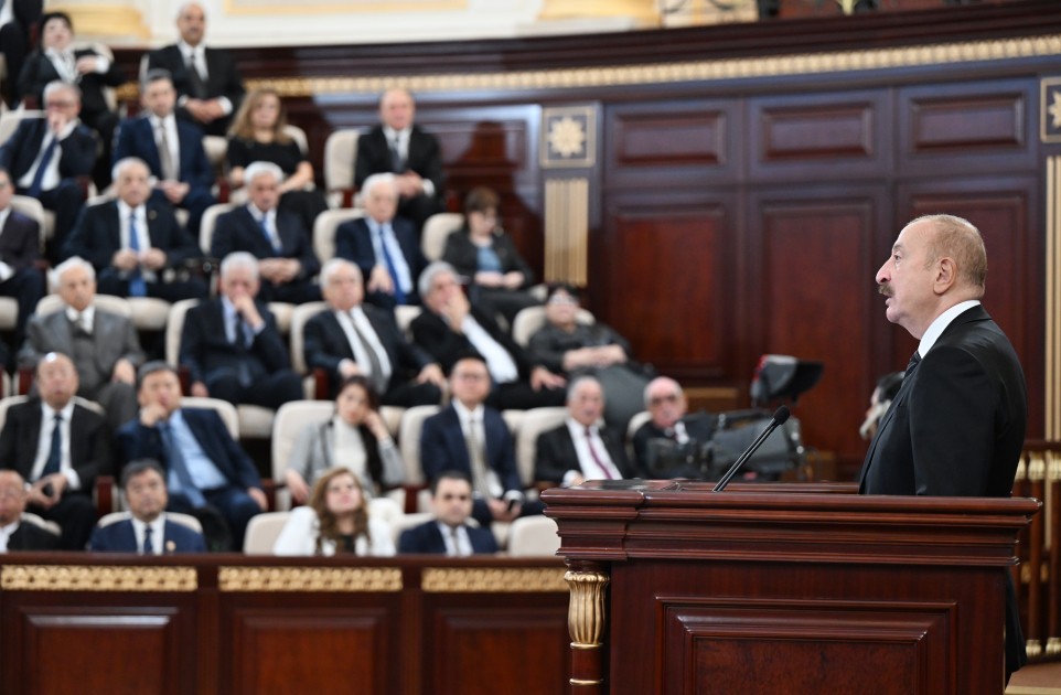 Prezident AMEA-da çıxış etdi -YENİLƏNİB (FOTOLAR)