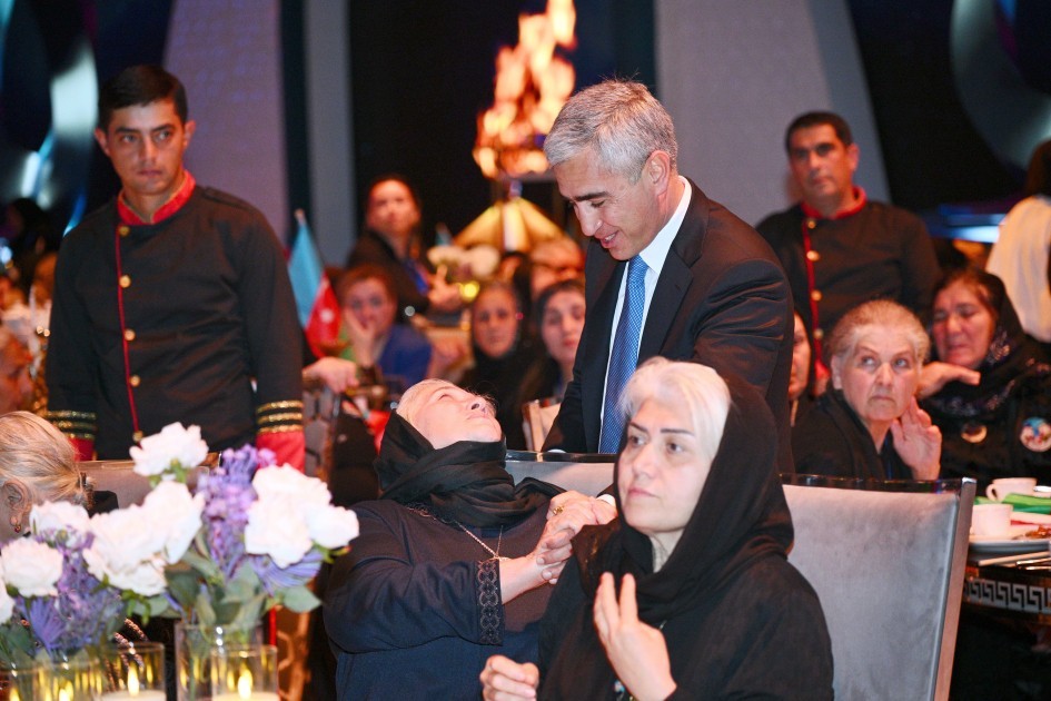 Leyla və Arzu Əliyeva şəhid anaları ilə görüşdülər -FOTOLAR