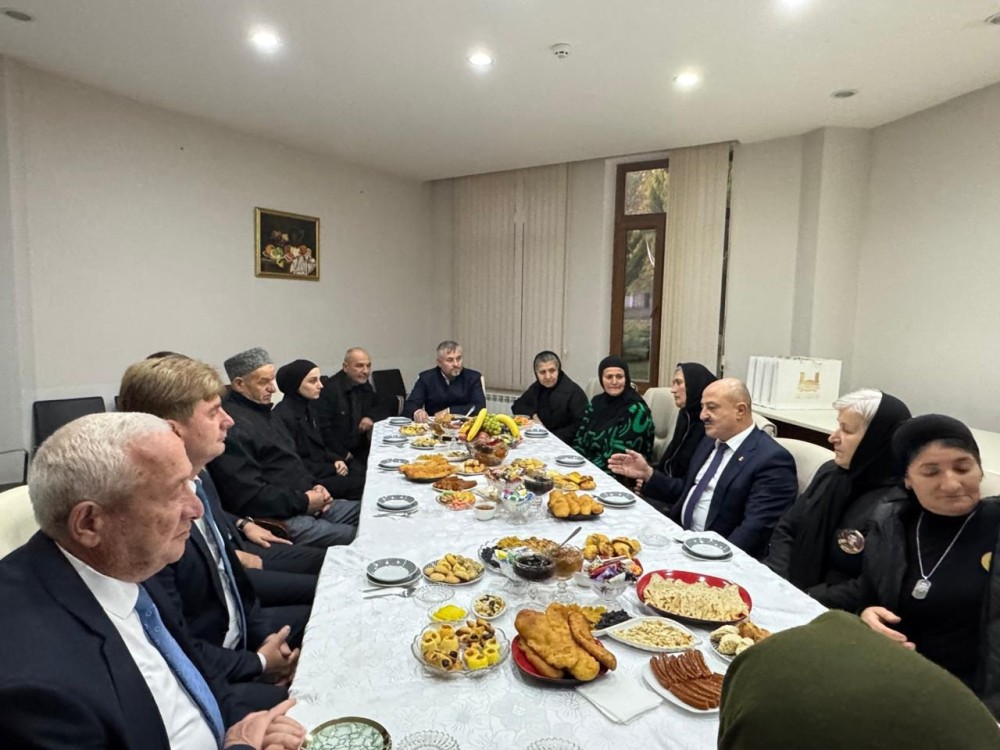 Asif Əsgərovun şəhid ailələri ilə görüşləri davam edir -FOTOLAR