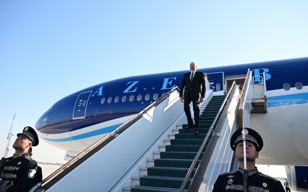 İlham Əliyev Özbəkistanda səfərdədir- FOTOLAR