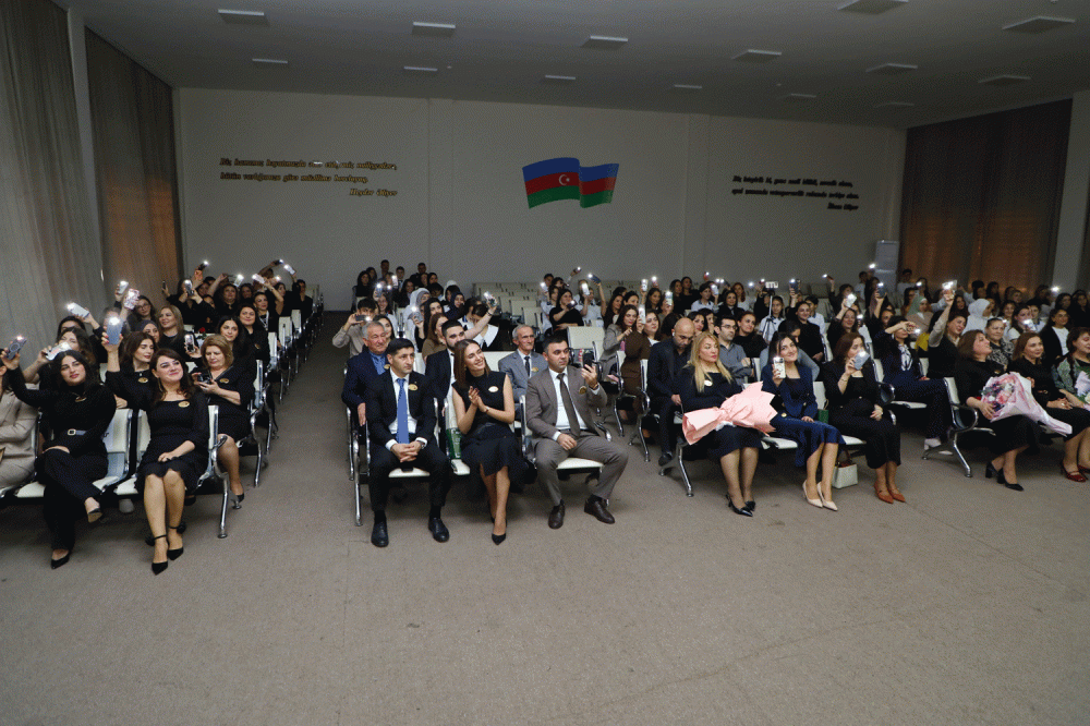 Paytaxt məktəblərində böyük ədibin yubileyi qeyd olunub