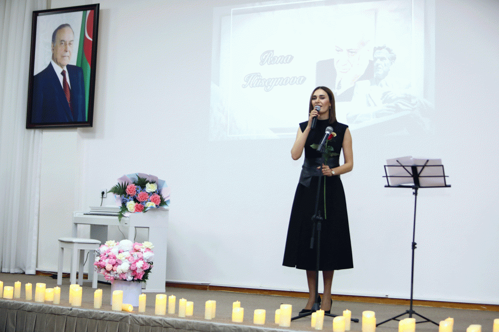 Paytaxt məktəblərində böyük ədibin yubileyi qeyd olunub