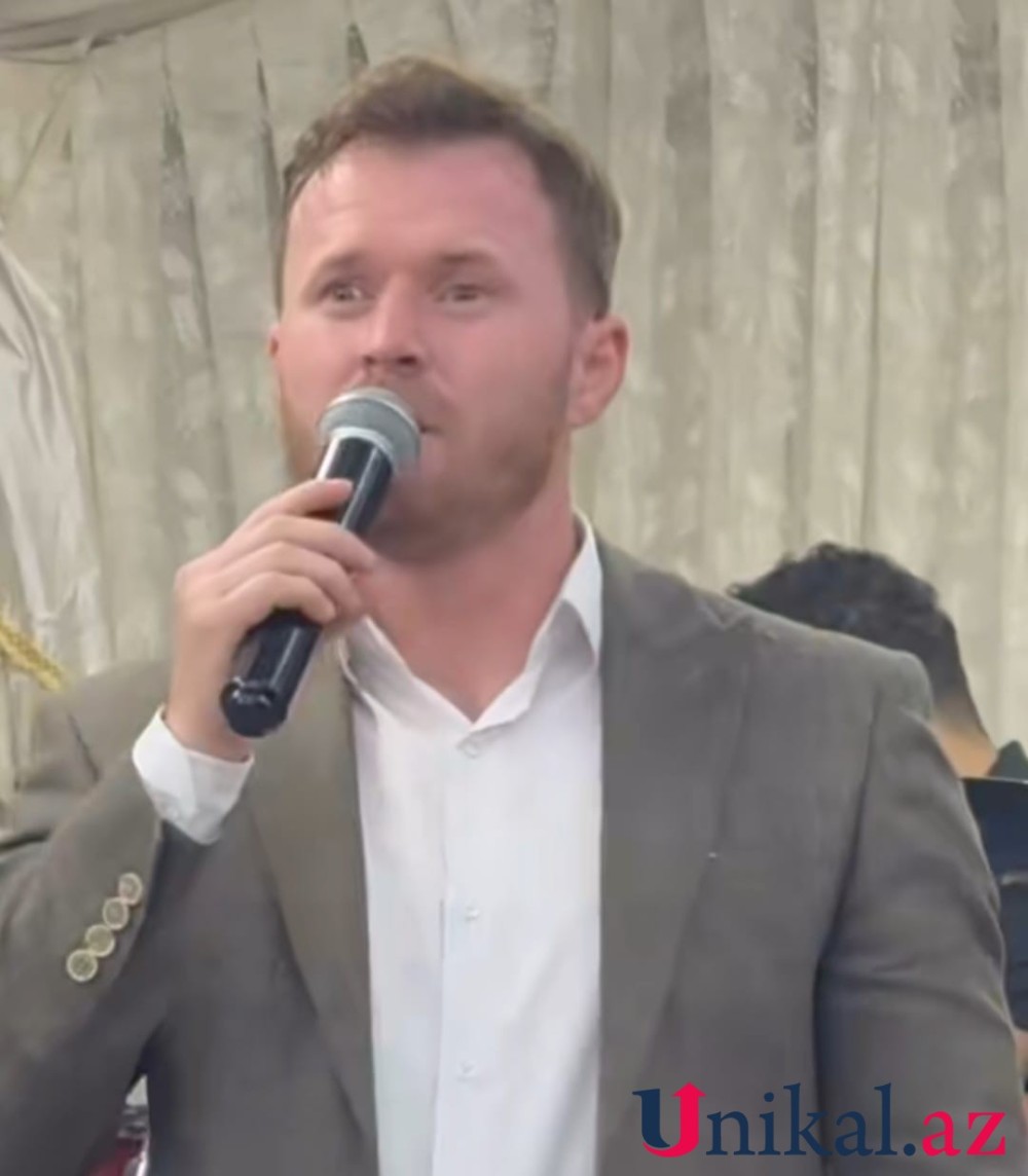 Müğənni maşını aşırdı - Atası və övladı öldü