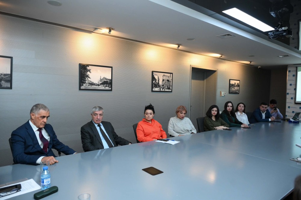 ASA-da "Suverenliyin zəfər yolu" kitabının təqdimatı keçirildi