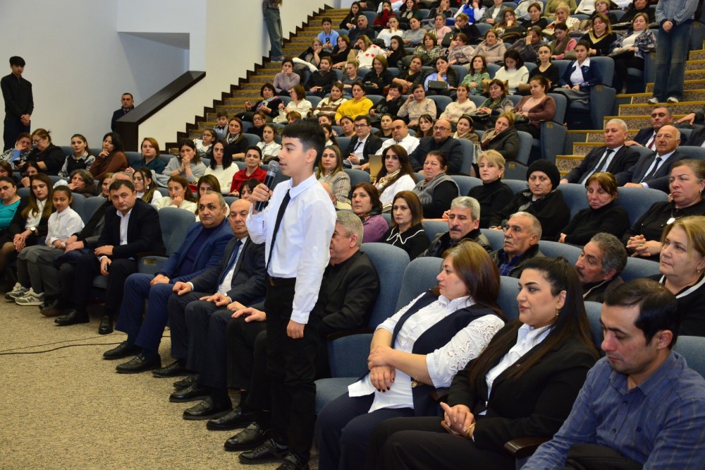 Ağstafada “Konstitusiya və Suverenlik ili: nəticələr və nailiyyətlər” mövzusunda ümumrayon tədbiri keçirilib