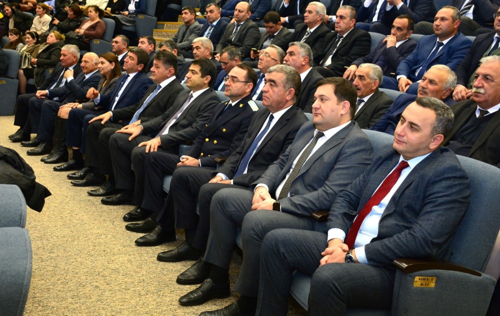 Ağstafada “Konstitusiya və Suverenlik ili: nəticələr və nailiyyətlər” mövzusunda ümumrayon tədbiri keçirilib