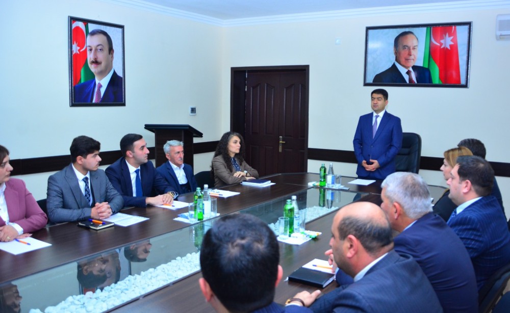 Ağstafada “Qərbi Azərbaycan köç yolları: Tarixin yaddaşında qalan izlər” mövzusunda dəyirmi masa keçirilib