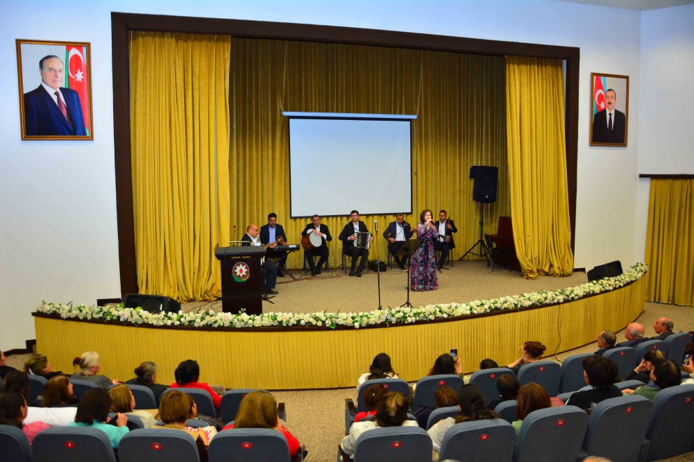 Nüsrət Kəsəmənlinin 80 illik yubileyi doğma Ağstafa rayonunda qeyd olunub 