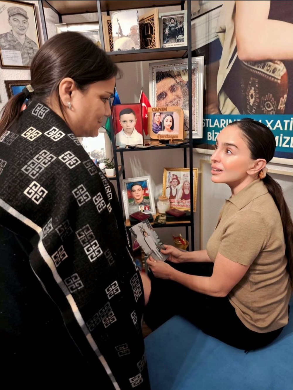 Leyla Əliyeva şəhid ailəsini ziyarət etdi - FOTOLAR