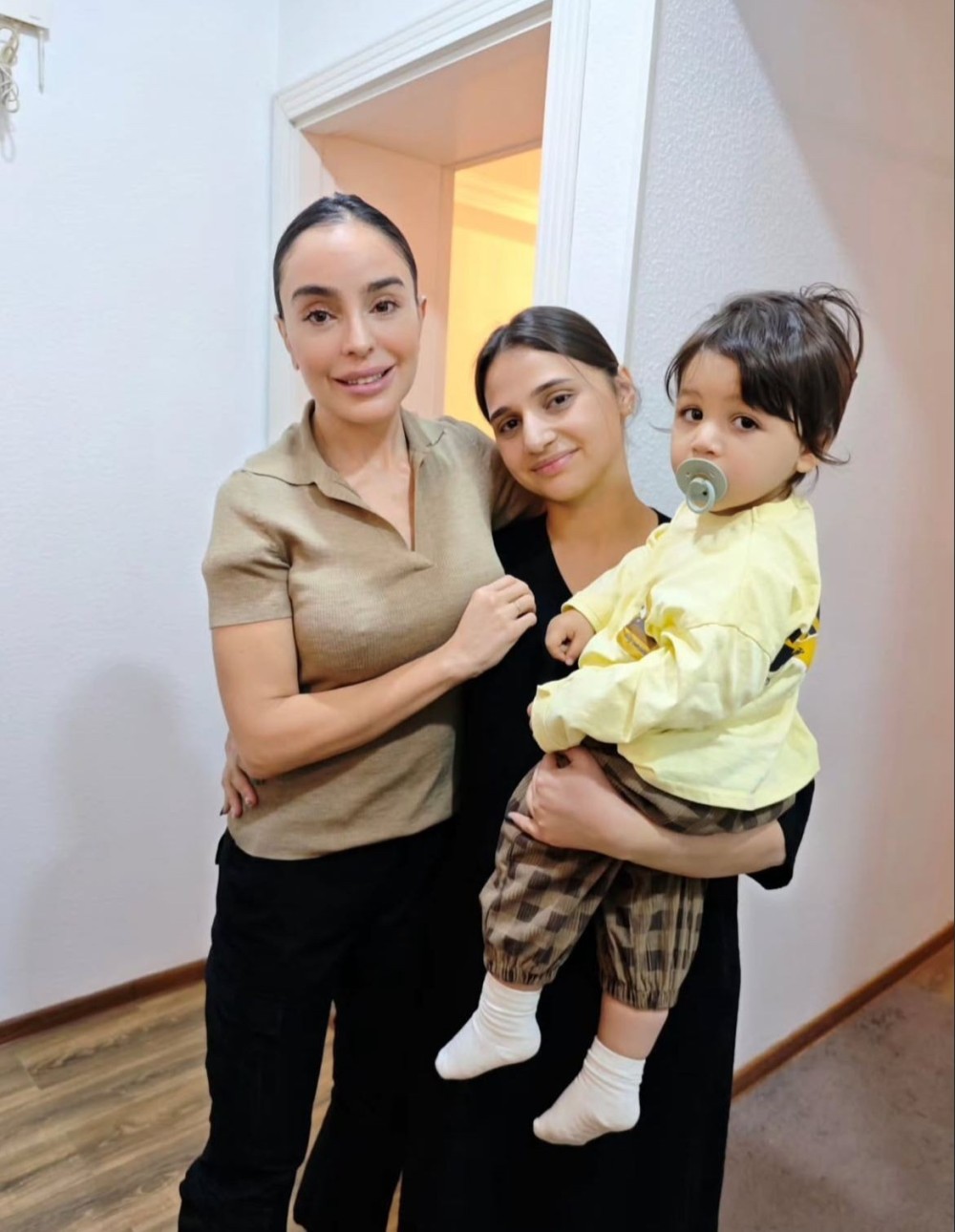 Leyla Əliyeva şəhid ailəsini ziyarət etdi - FOTOLAR